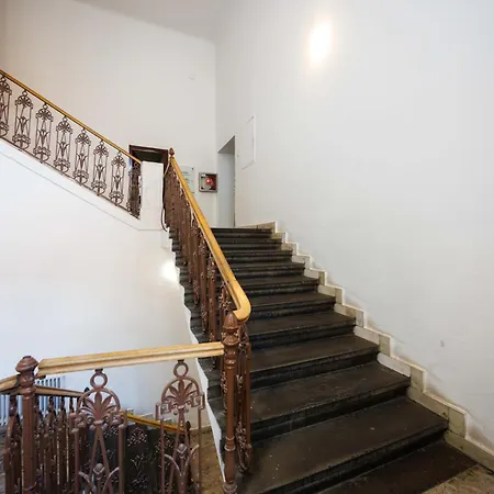 Alzbetina Old Town Apartment *